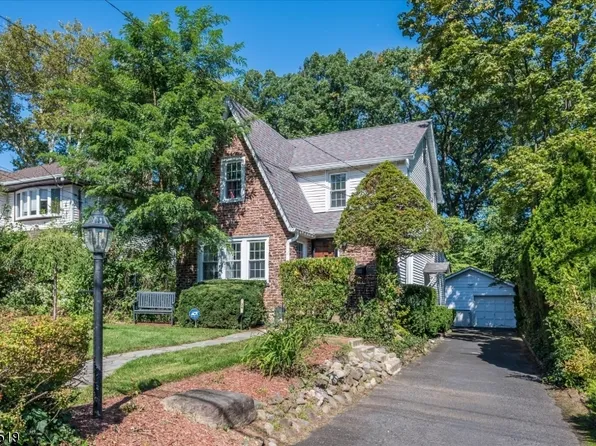 34 Fairview Ave, Glen Rock Boro, NJ 07452