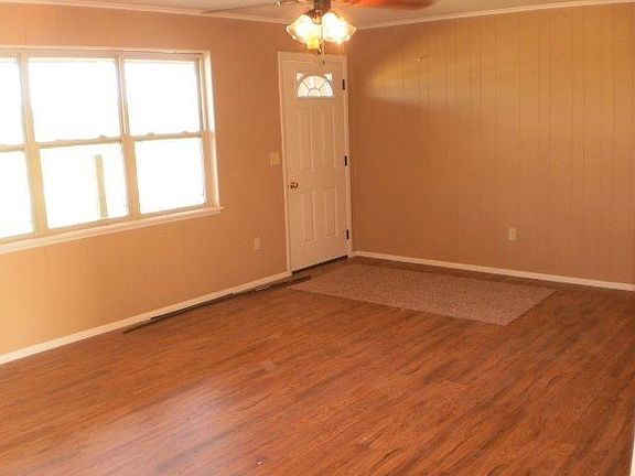 4th image of 13472 Loyle Ln