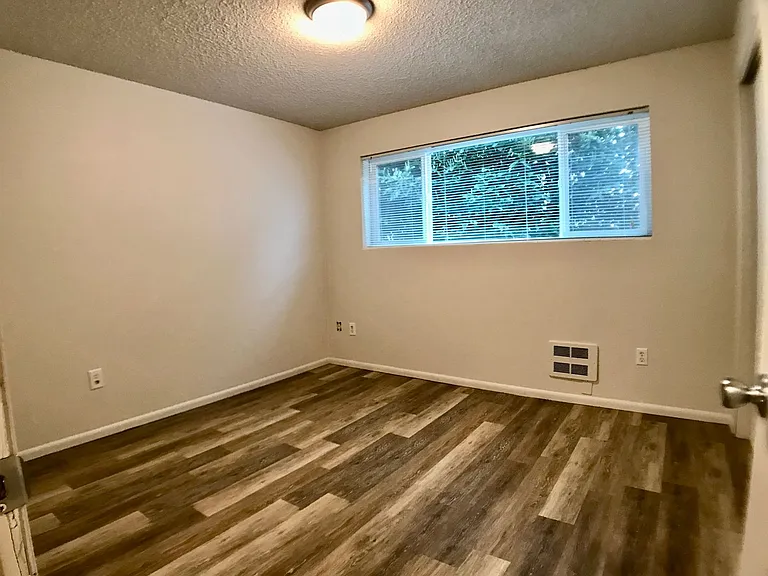 Bergen Apartments — Photo 8