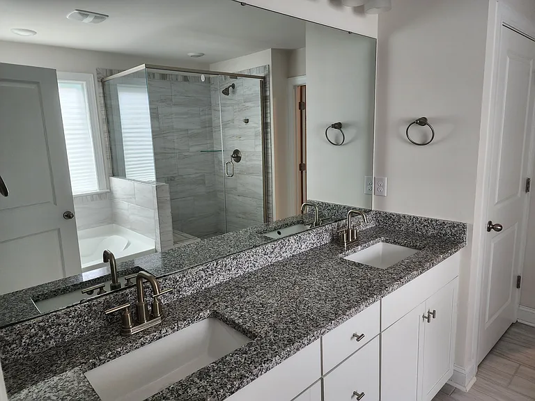 9282 Vecchio Dr — Photo 32