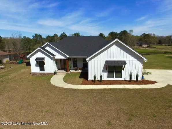 449 Winding Creek Rd, Alexander City, AL 35010