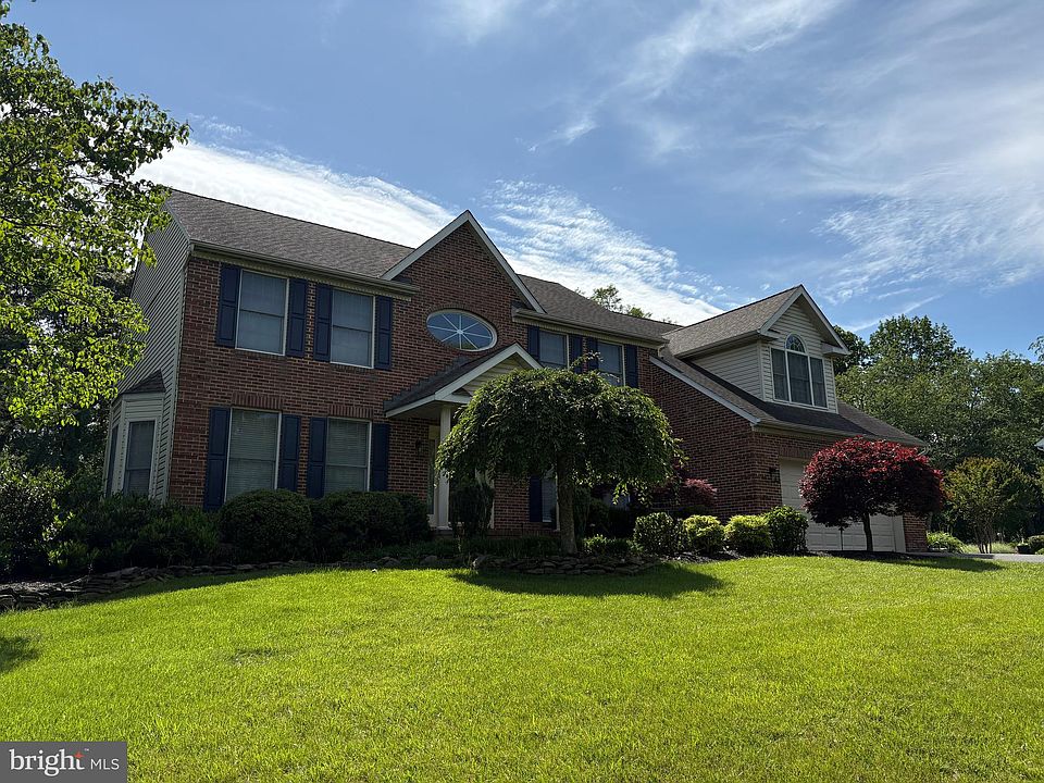 2nd image of 206 Rock Ridge Rd