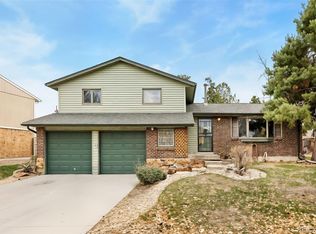 8998 W Radcliffe Dr, Littleton, CO 80123