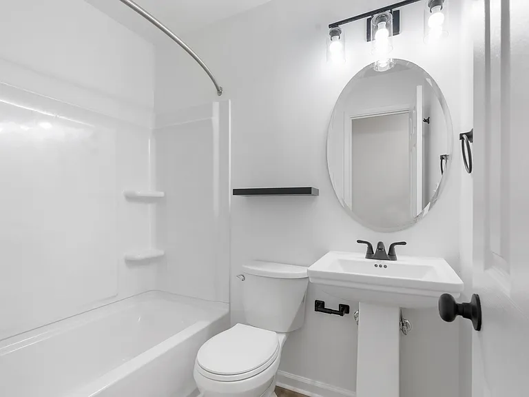 Westwood Apartments - SP Lafayette LLC — Photo 13