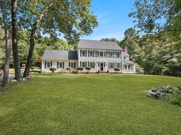 583 Central St, Boylston, MA 01505