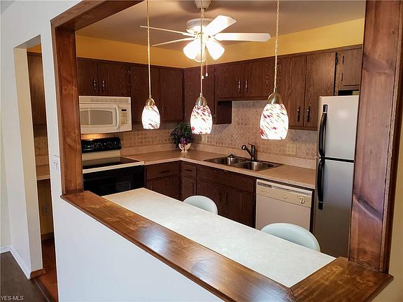5th image of 1851 King James Pkwy APT 306