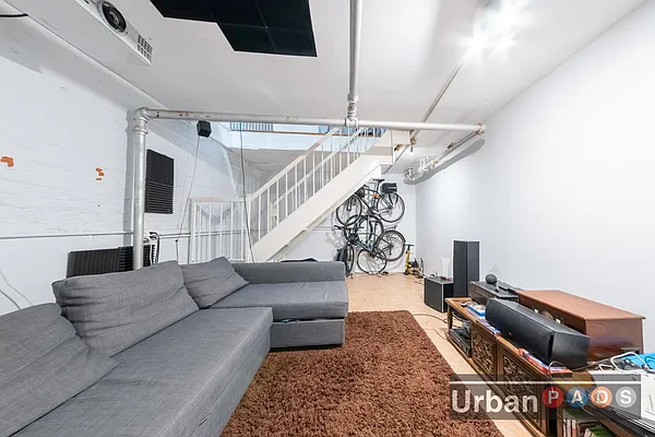 Rented by Urban Pads | media 8