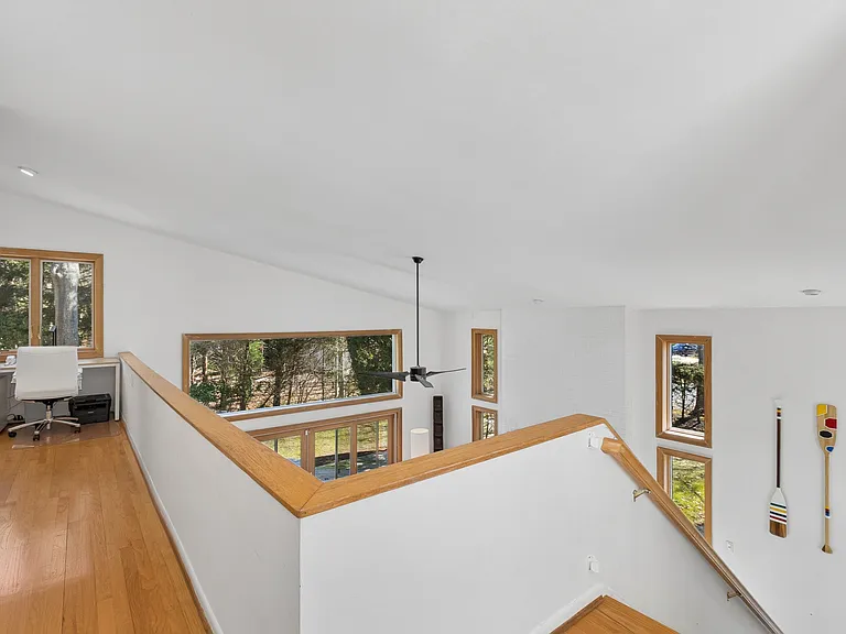 27 Montauk Ave — Photo 17