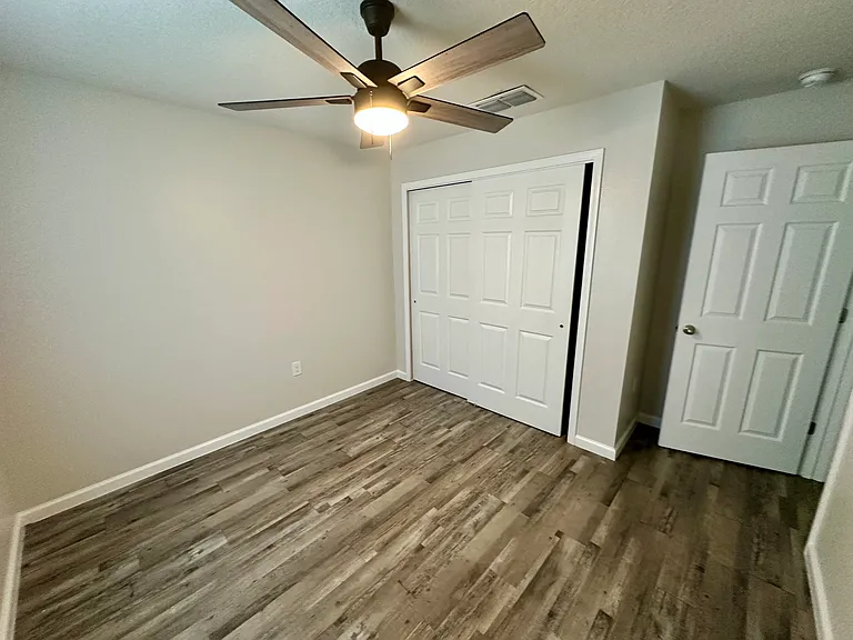 3 Unique Ct #A — Photo 8