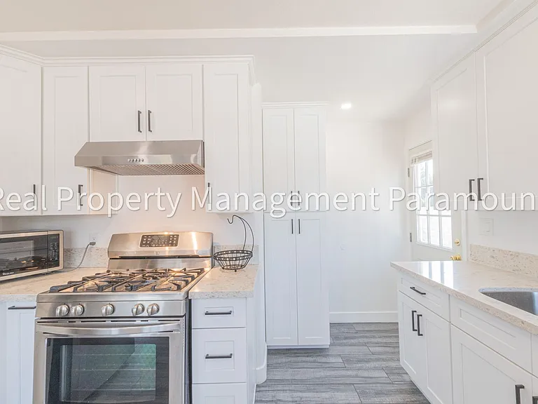 5938 Southside Dr — Photo 8
