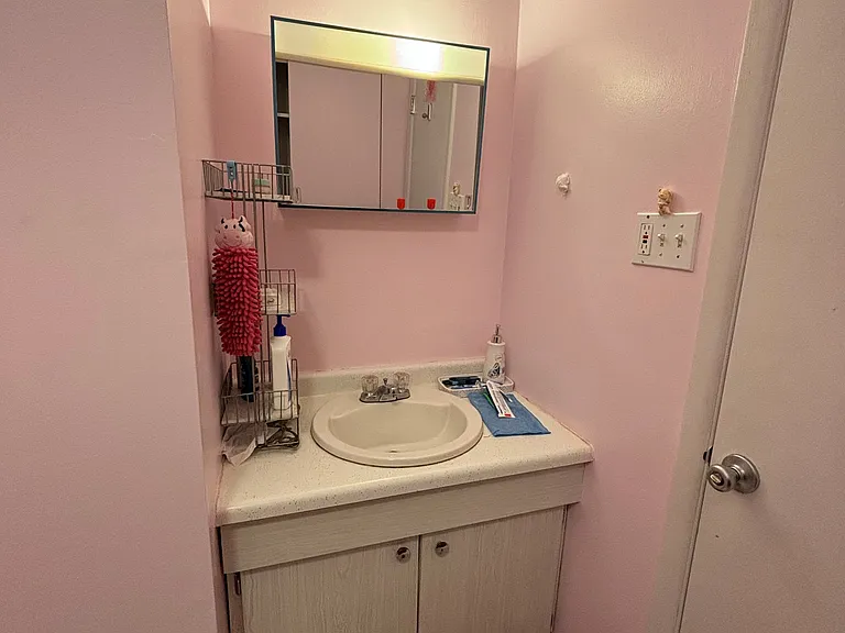 1086 Bayless Pl — Photo 16