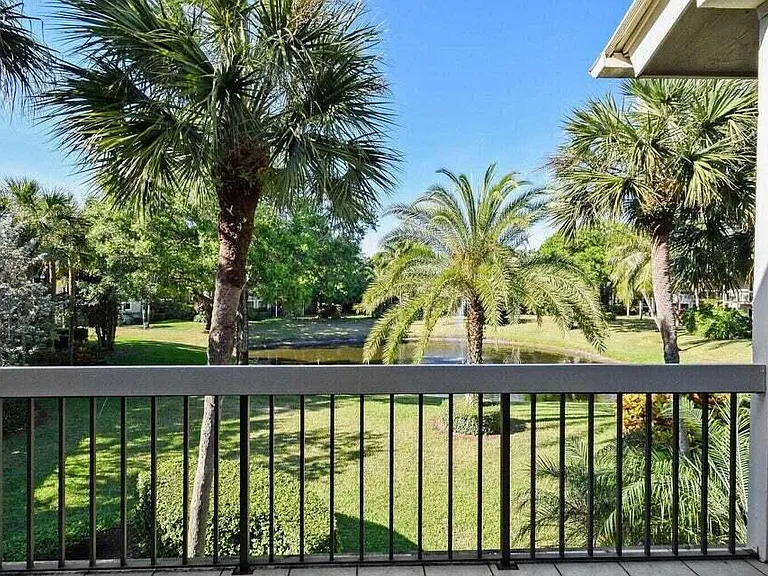 11863 Wimbledon Cir #508 — Photo 12
