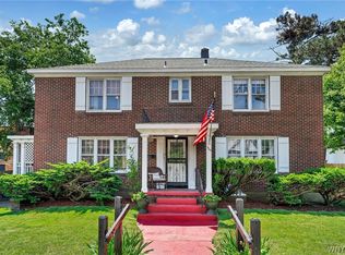 585 Ridge Rd, Lackawanna, NY 14218