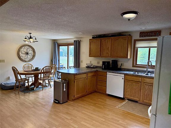 3rd image of 10117 Olker Road