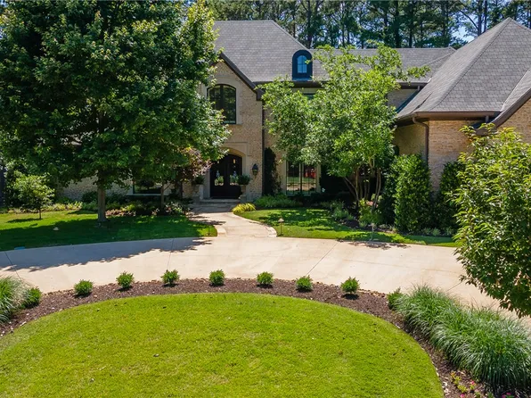 4872 Prestwick South Cir, Fayetteville, AR 72704