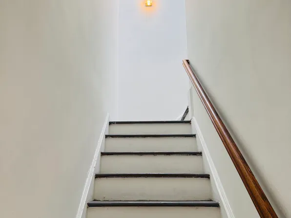 200-14 32nd Ave #2F, Bayside, NY 11361