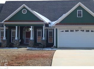 754 Riverdale Rd, Toccoa, GA 30577