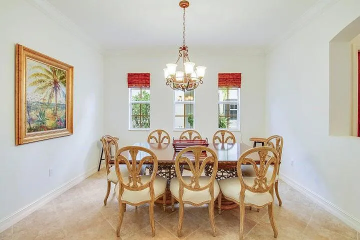 349 Chambord Ter — Photo 8
