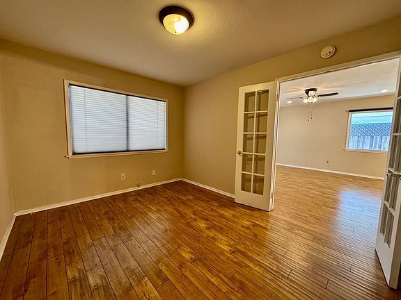 3rd image of 23901 Friar St