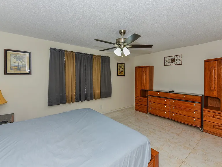 166 Lake Carol Dr — Photo 17
