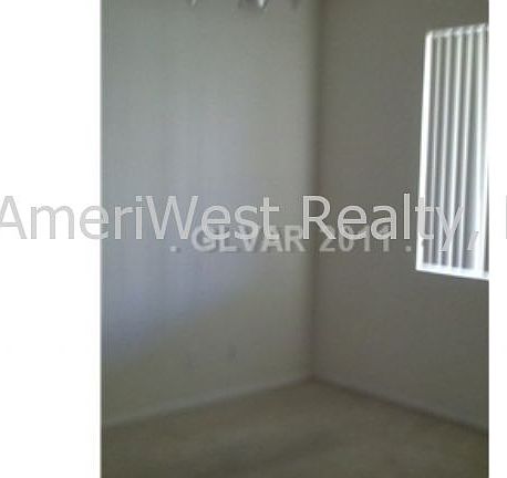 5th image of 9551 Withering Pine St