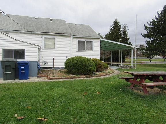 5th image of 3301 Parsons Ave