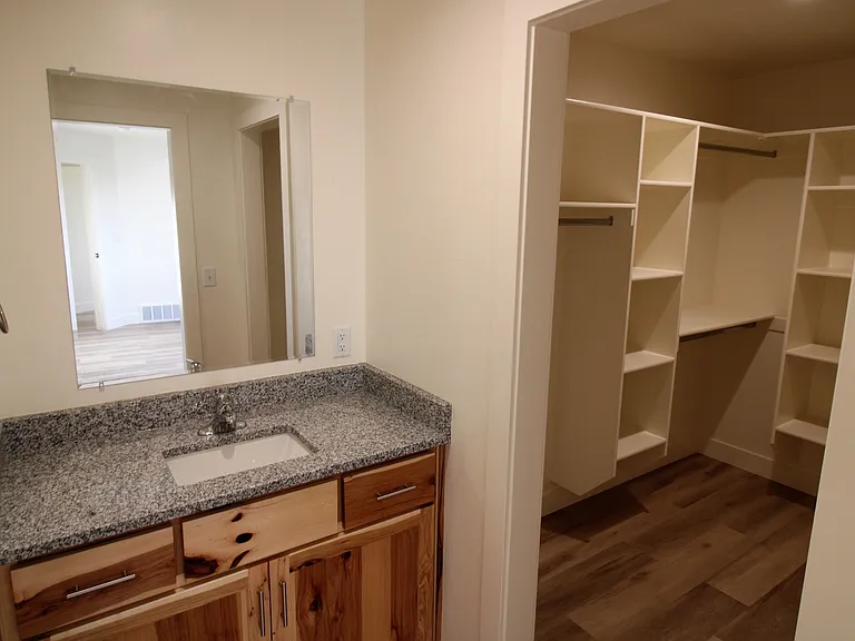 1519 N 200 E #BASEMENT — Photo 8