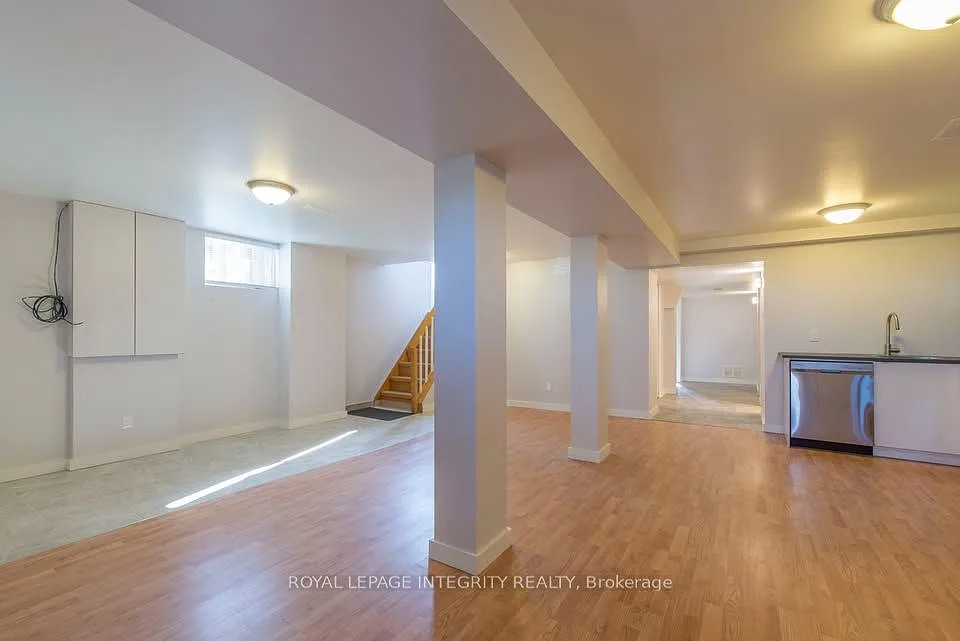 2 bed, $1,900 — Photo 4