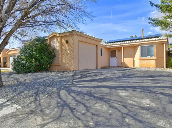 864 Rebecca Loop NE, Rio Rancho, NM 87144