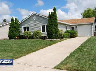20035 S Graceland Ln, Frankfort, IL 60423
