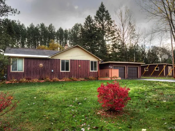 810 Bedell Ave, Wakefield, MI 49968