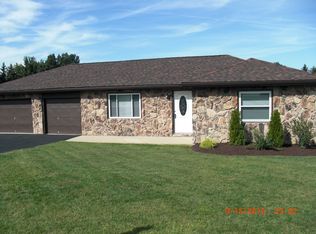 1121 Ridge Rd, Ambridge, PA 15003