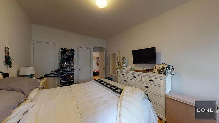 Rented by Bond New York | media 6