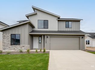 11068 Noble Dr, Caldwell, ID 83605