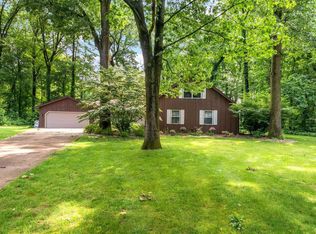 16751 Londonberry Ln, South Bend, IN 46635