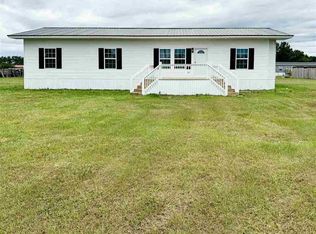 813 Timothy Dr, Dillon, SC 29547