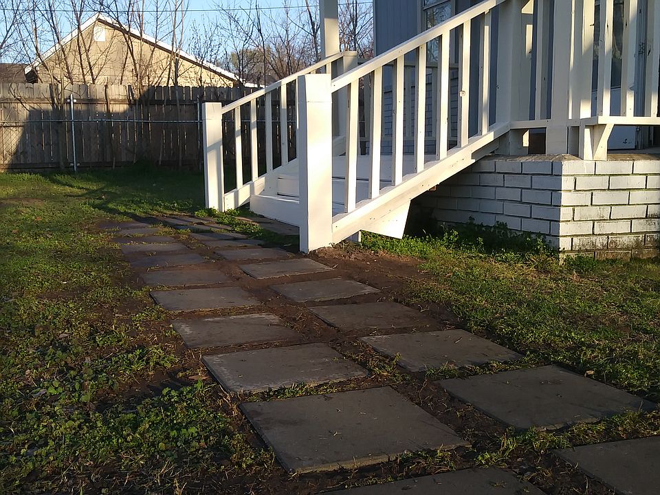 1st image of 90 SE Lincoln Ave