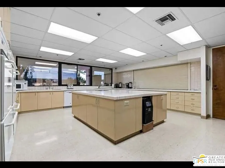 15300 Palm Dr #100 — Photo 61