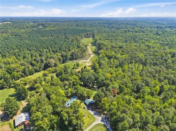 507 Birch Creek Rd, Mc Leansville, NC 27301