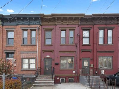 277 Saint Pauls Ave, Jersey City, NJ, 07306