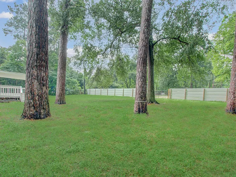16307 Antelope Ln — Photo 32