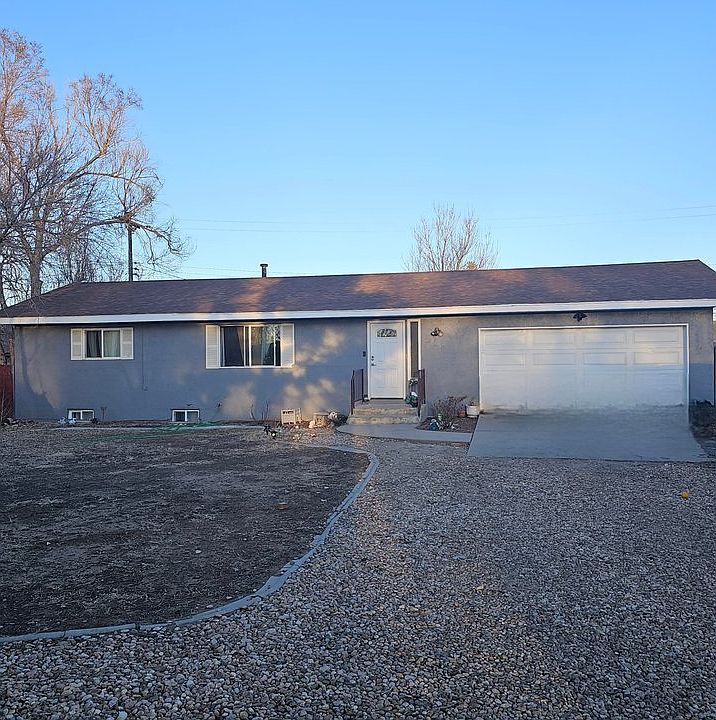 1st image of 212 19th Ave Ct