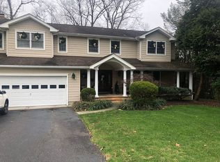 2 Blair Ct, Spring Lake, NJ 07762