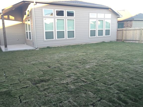 3rd image of 425 Vista Portola Loop