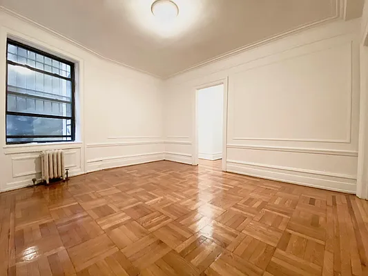 Rented by Bond New York | media 8