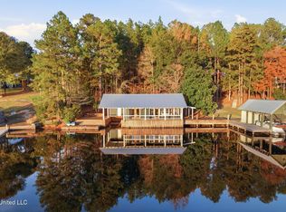 15 Lakeridge Point, Lumberton, MS 39455