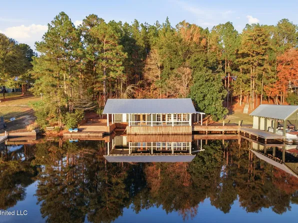 15 Lakeridge Point, Lumberton, MS 39455