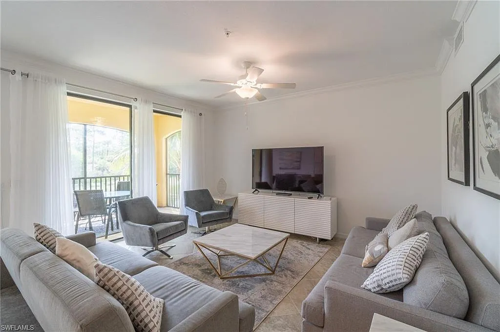 2 bed, 2.0 bath, 1232 sqft, $7,500 — Photo 1