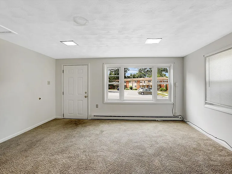 15 Stephen Rd — Photo 28