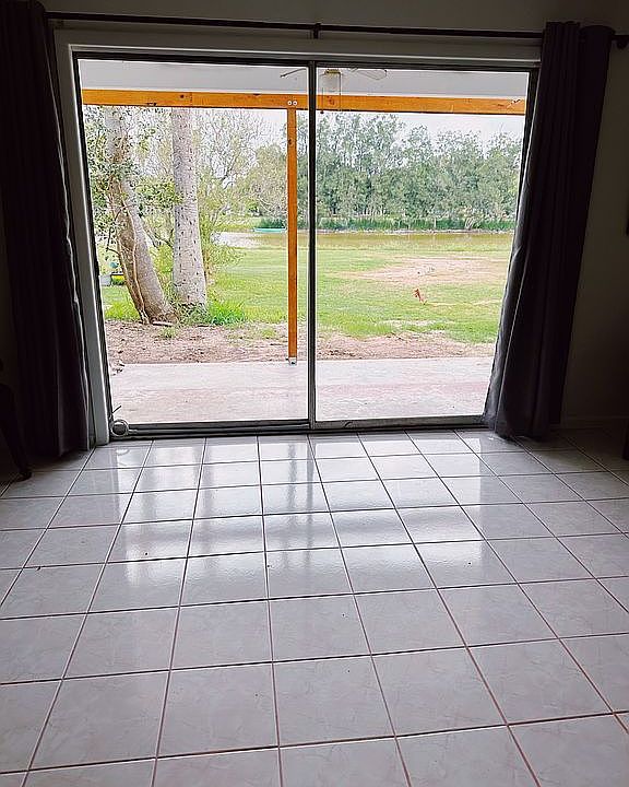 1st image of 714 Continental Dr APT 3
